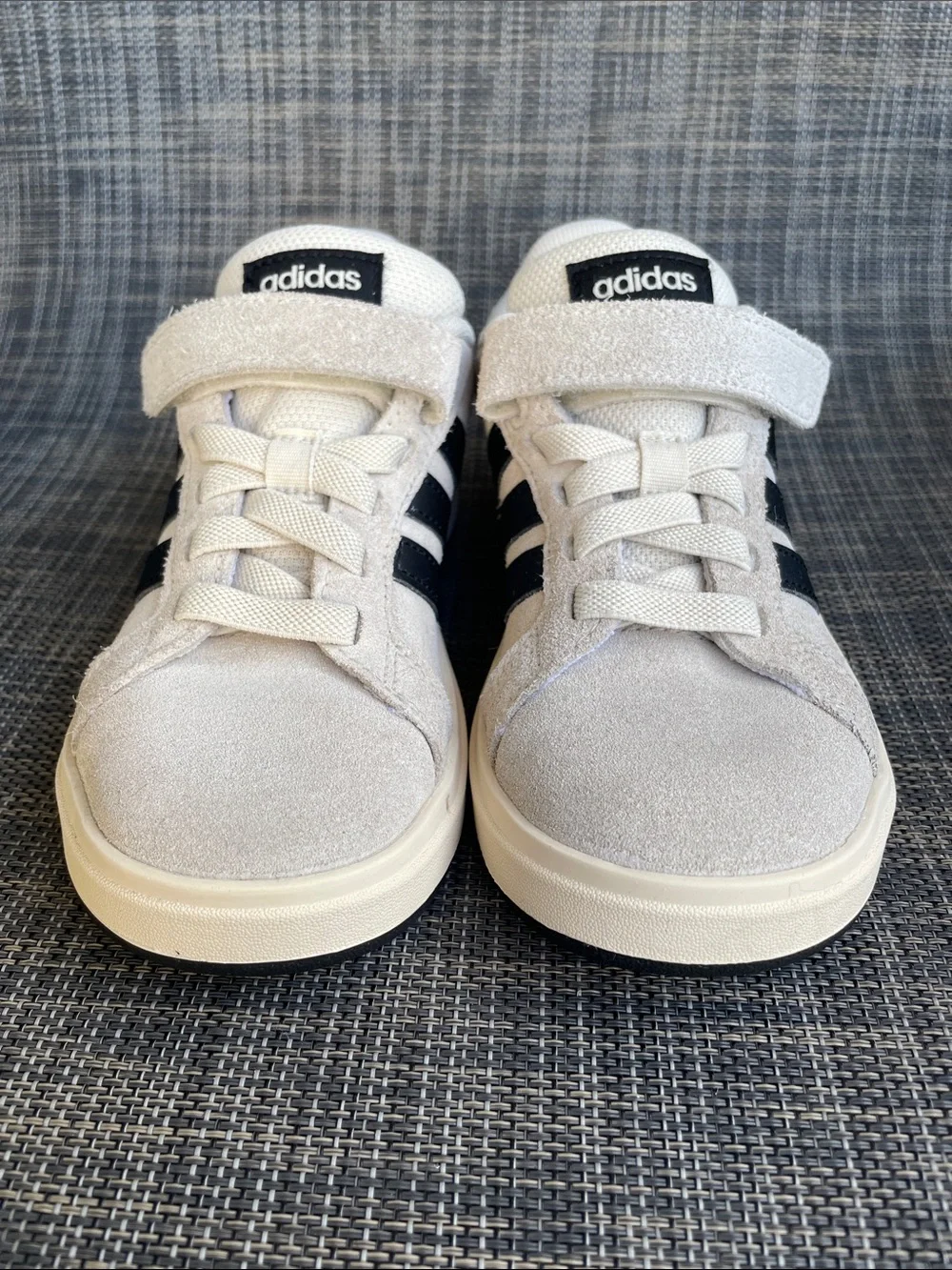 adidas Grand Court 00s Kids Suede Sneakers Light Beige Black Easy-on Shoes 12.5